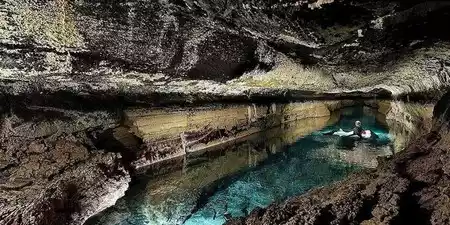 Cueva de los Siete Lagos