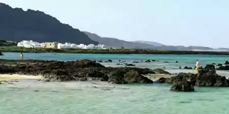 La belleza escondida entre palmeras