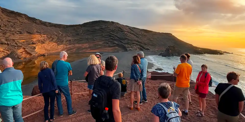 Viajar en Grupo a Lanzarote: Ideas para una Buena Organización